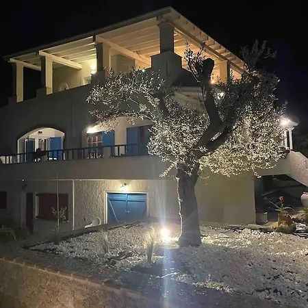 Octopusgarden Porto Cheli Апартаменты *