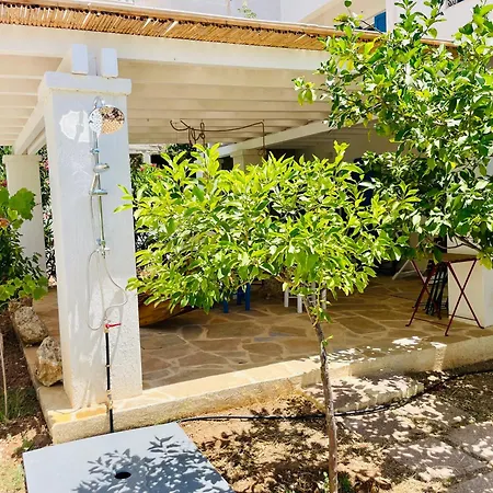 Апартаменты Octopusgarden Porto Cheli *