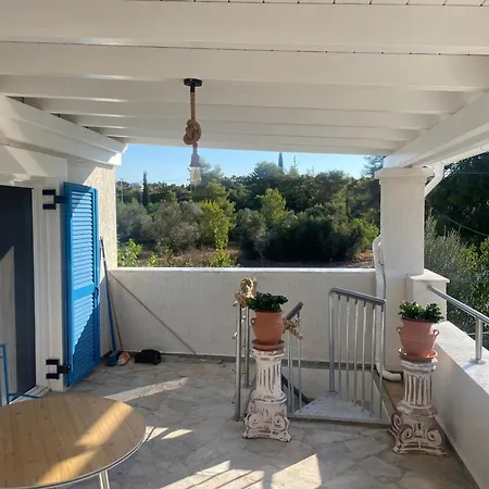 Octopusgarden Porto Cheli *