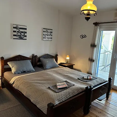 Octopusgarden Porto Cheli *