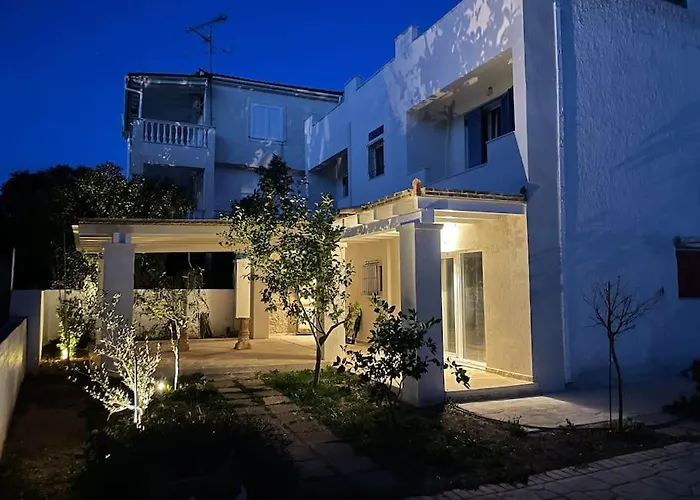 Octopusgarden Porto Cheli Apartamento Rozaíika